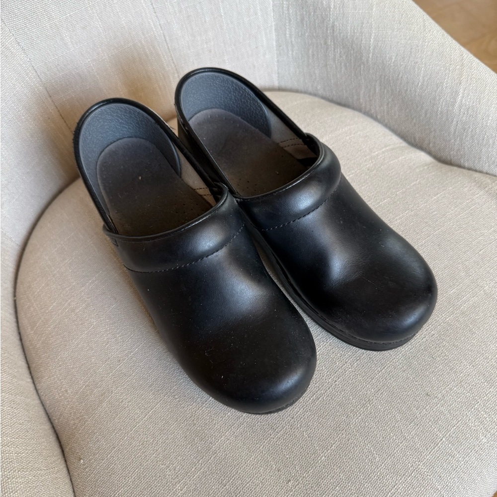 Dansko Women’s Professional Black Clogs 6